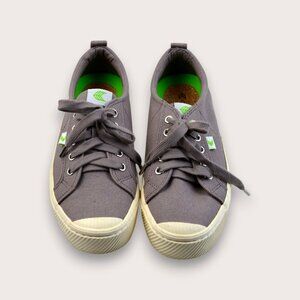 Cariuman Grey Sneakers, Women's Size 8